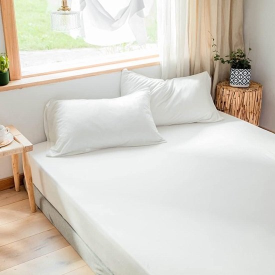 Jersey Knit Pillowcases Queen Size - White Pillow Cases 20x30 inches Ultra Soft Breathable, Lightweight and Comfortable Pillowcase with Envelope Closure